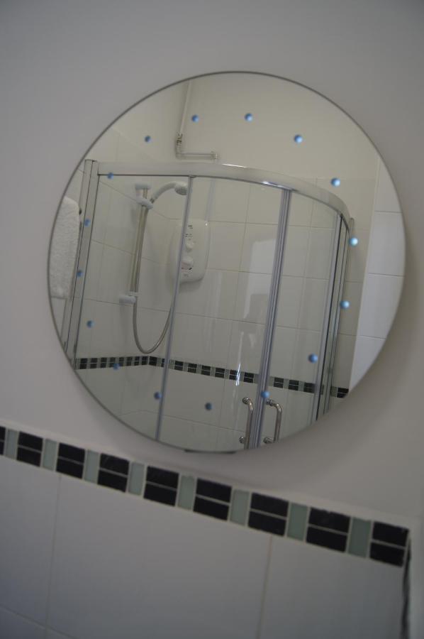 Hotel 50 Bournemouth Bagian luar foto